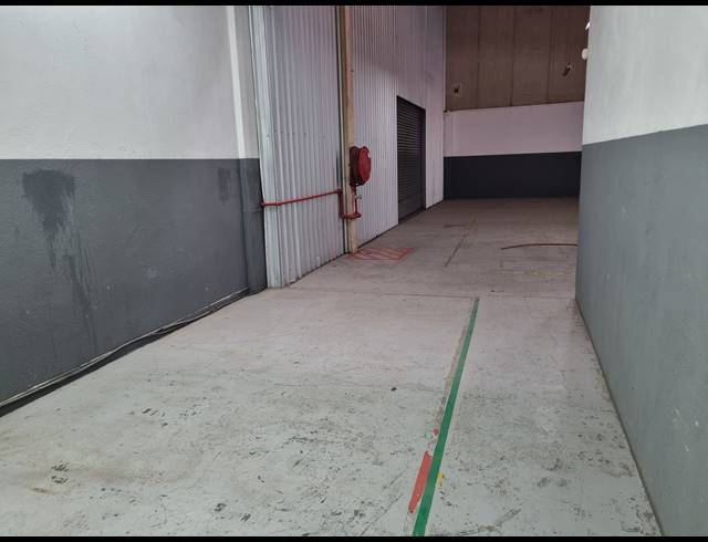 539M² WAREHOUSE TO LET IN VINTONIA